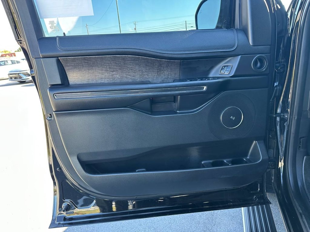 2018 Ford Expedition Image 17
