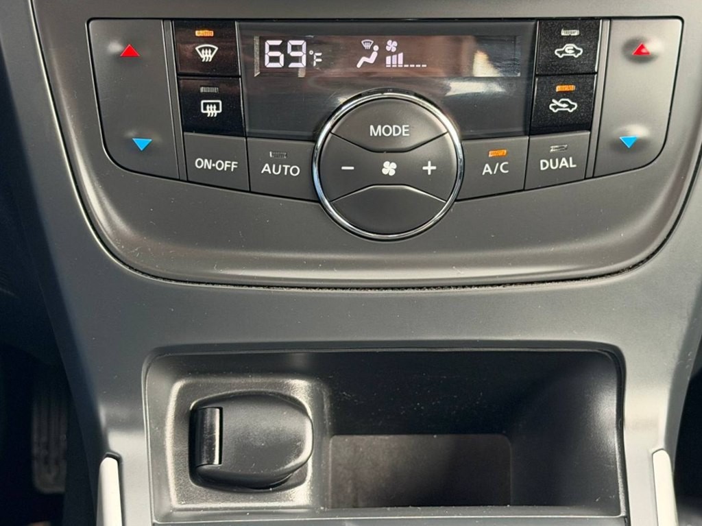 2019 Nissan Sentra Image 28