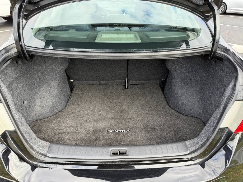 2019 Nissan Sentra Image 35