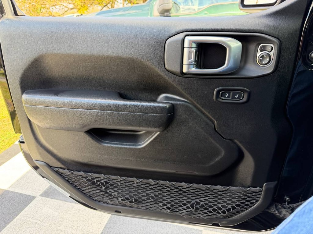 2022 Jeep Wrangler Image 17