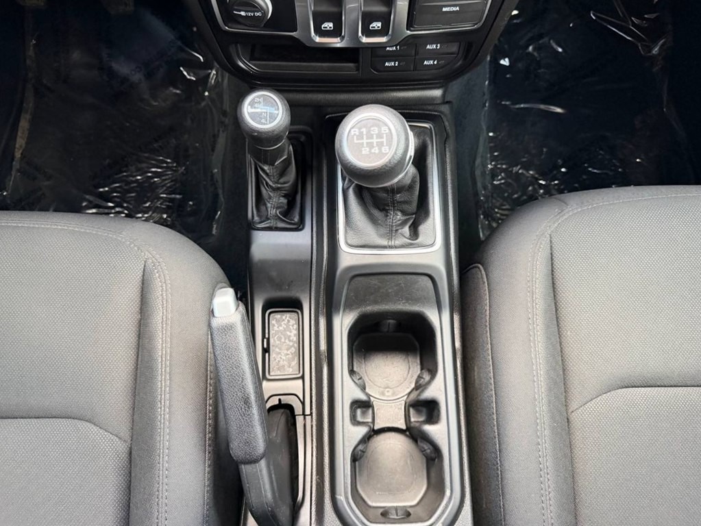 2022 Jeep Wrangler Image 31