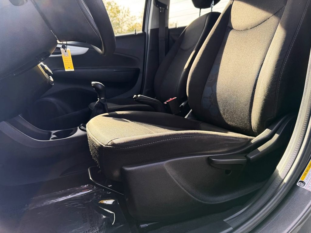 2016 Chevrolet Spark Image 18