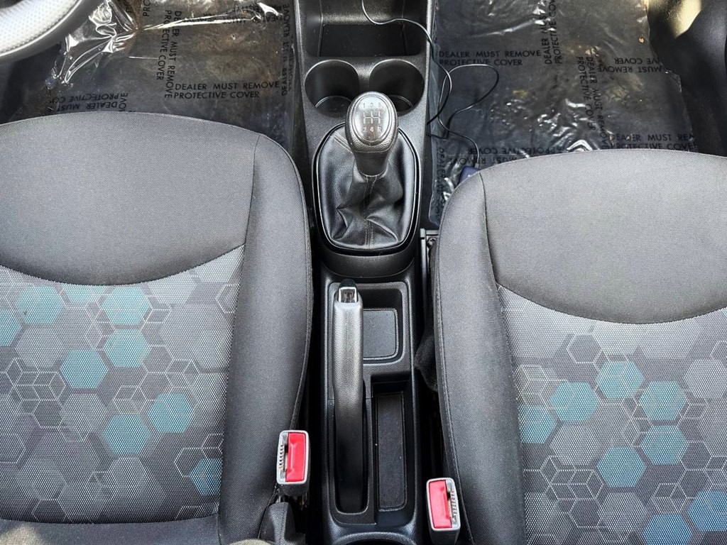 2016 Chevrolet Spark Image 28