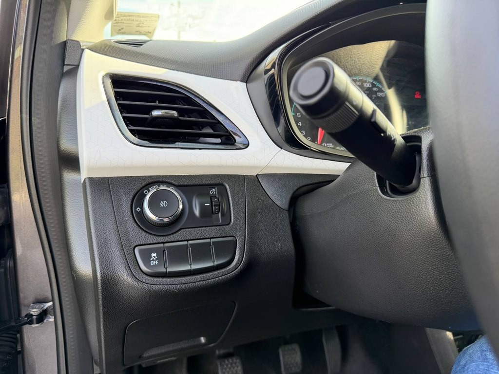 2016 Chevrolet Spark Image 30