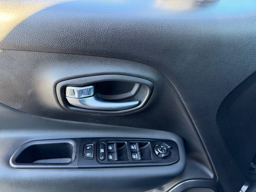 2021 Jeep Renegade Image 17