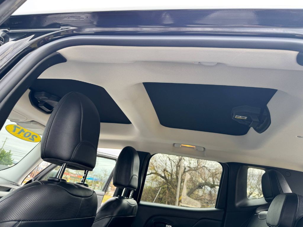 2017 Jeep Renegade Image 15