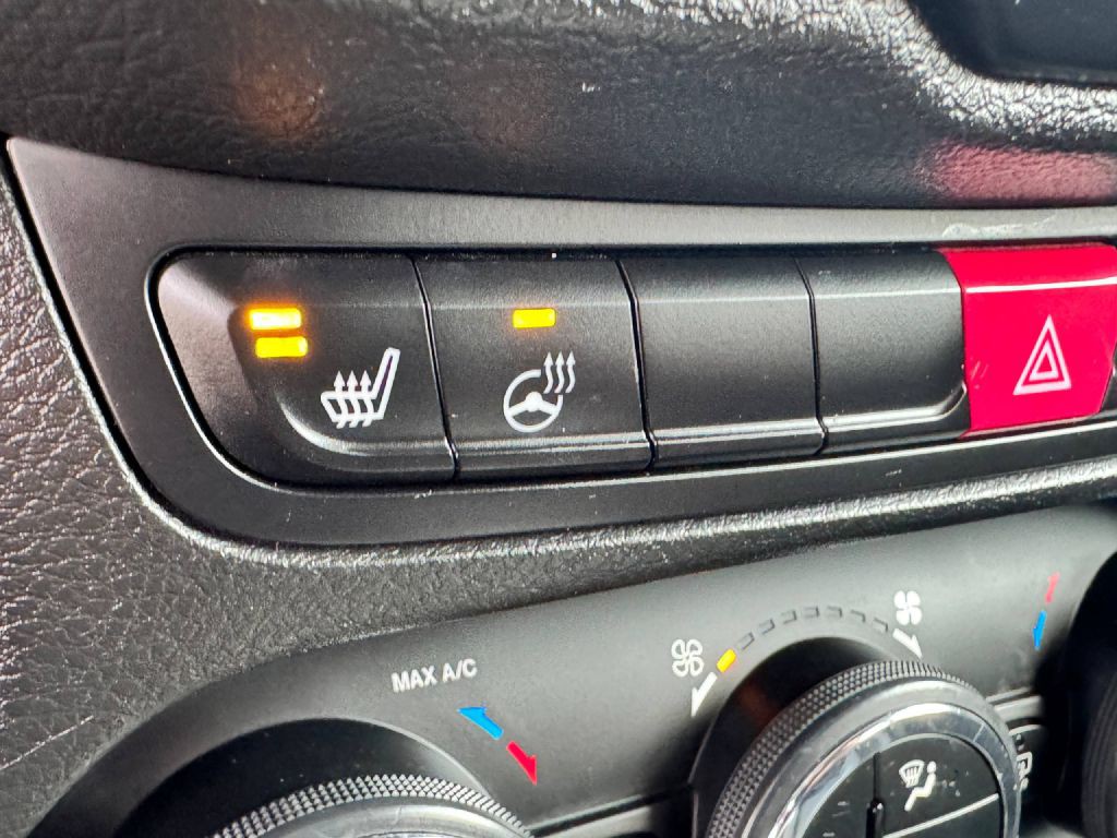 2016 Jeep Renegade Image 14