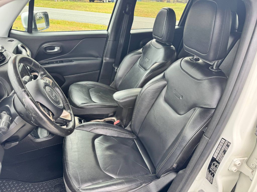 2016 Jeep Renegade Image 17