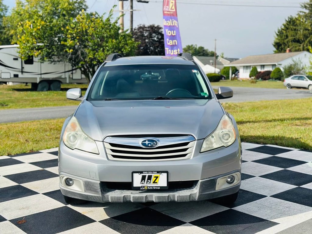 2011 Subaru Outback Image 2