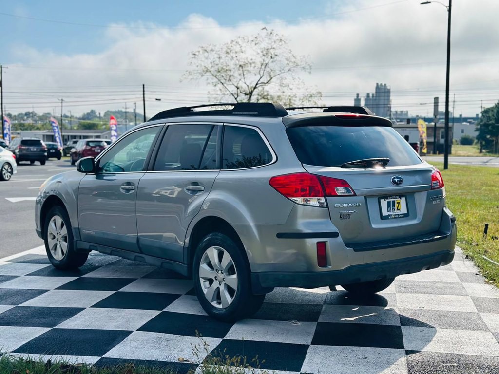 2011 Subaru Outback Image 6