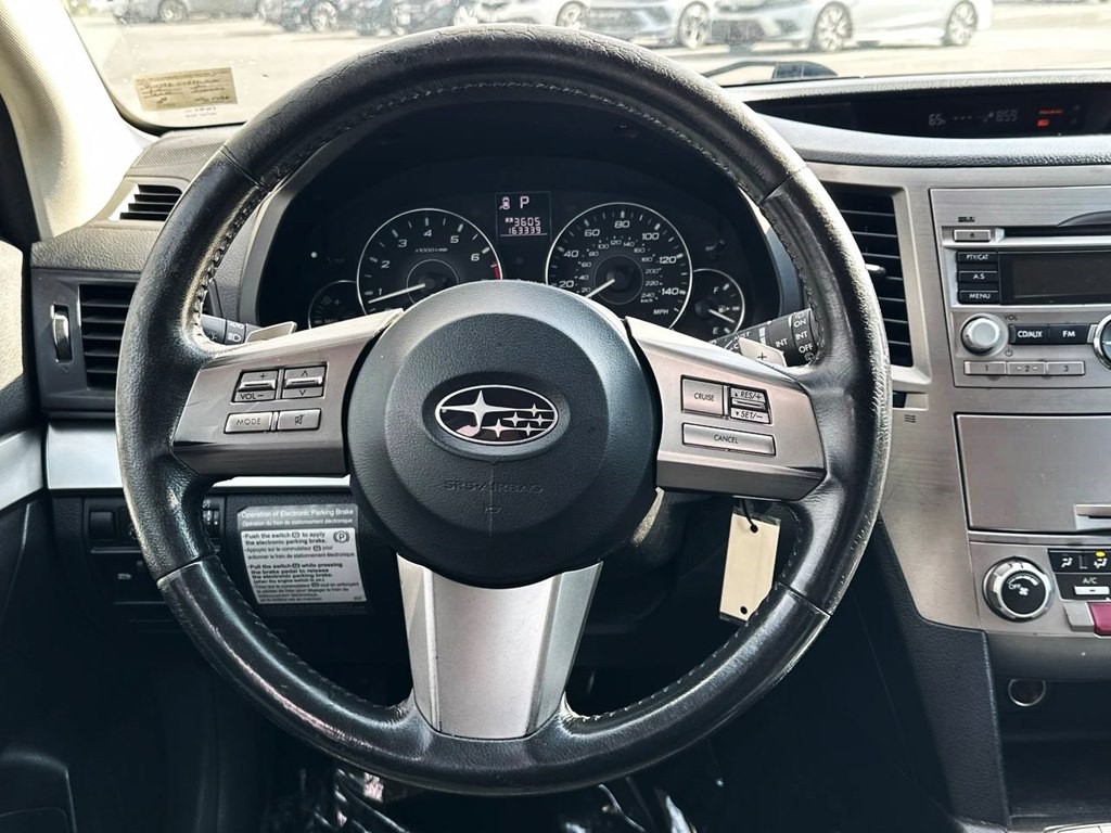 2011 Subaru Outback Image 15