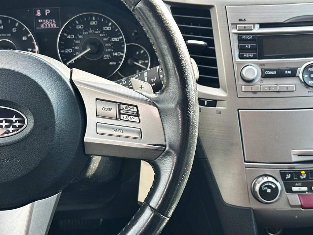 2011 Subaru Outback Image 17