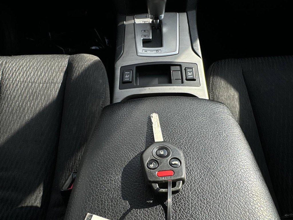 2011 Subaru Outback Image 26