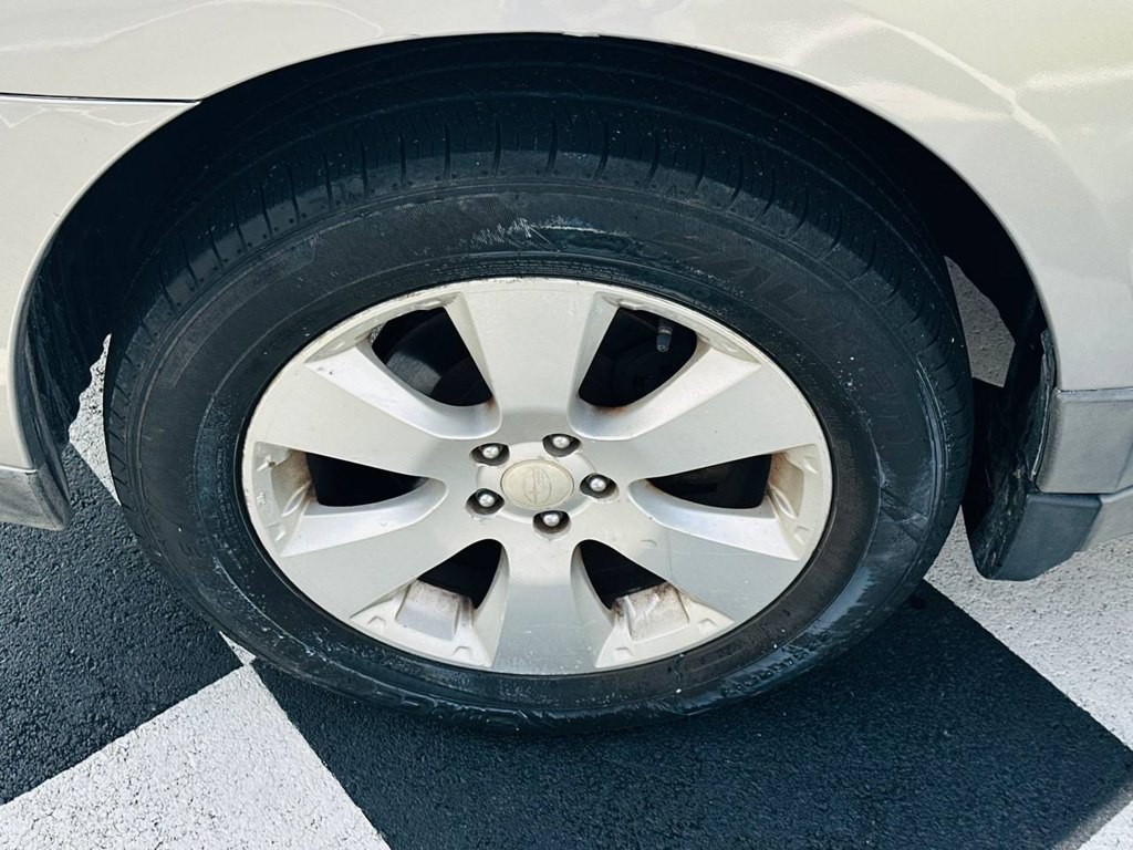 2011 Subaru Outback Image 27