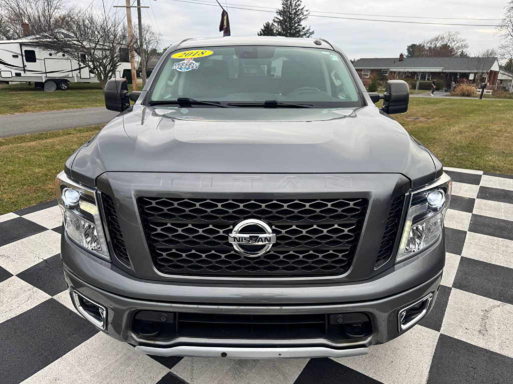 2018 Nissan Titan Image 2