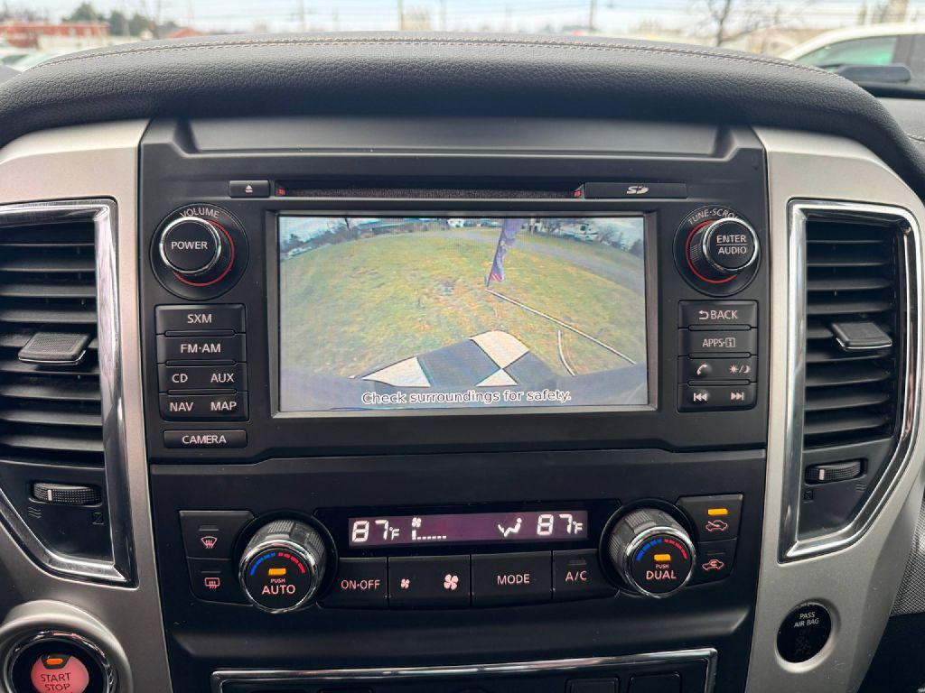 2018 Nissan Titan Image 13