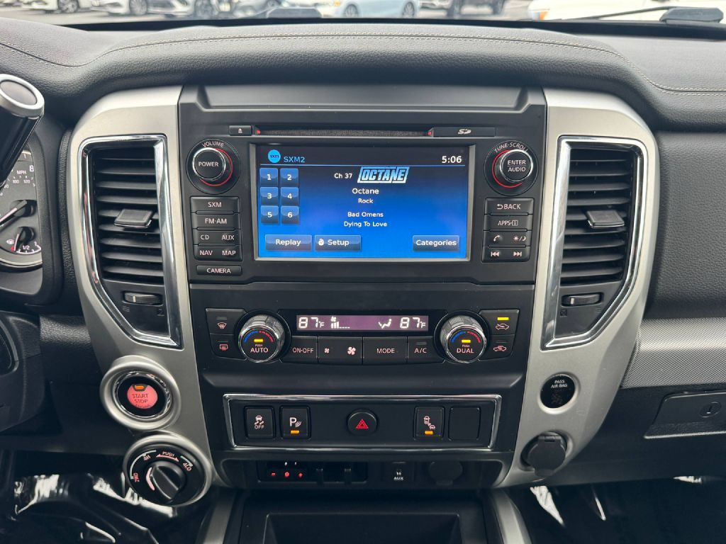 2018 Nissan Titan Image 14