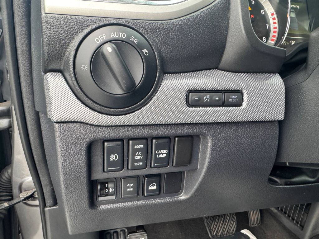 2018 Nissan Titan Image 15