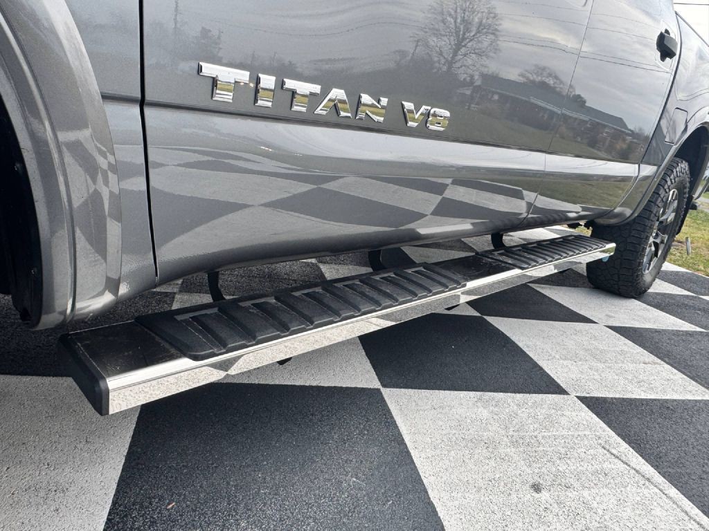2018 Nissan Titan Image 26