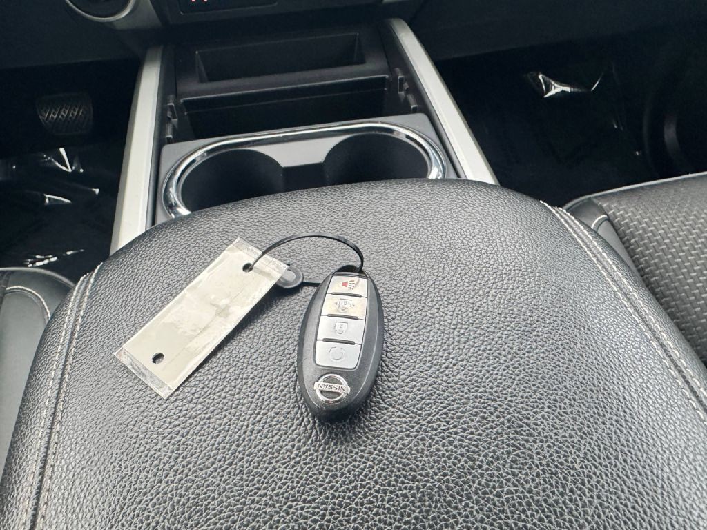 2018 Nissan Titan Image 27