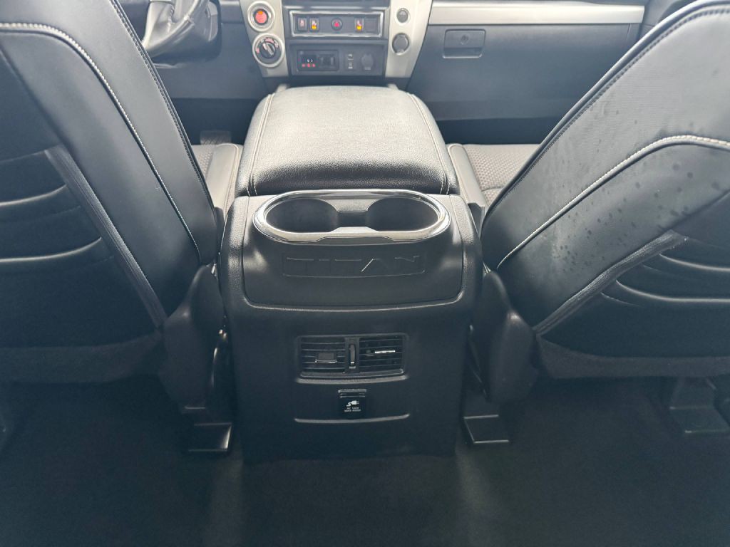 2018 Nissan Titan Image 28