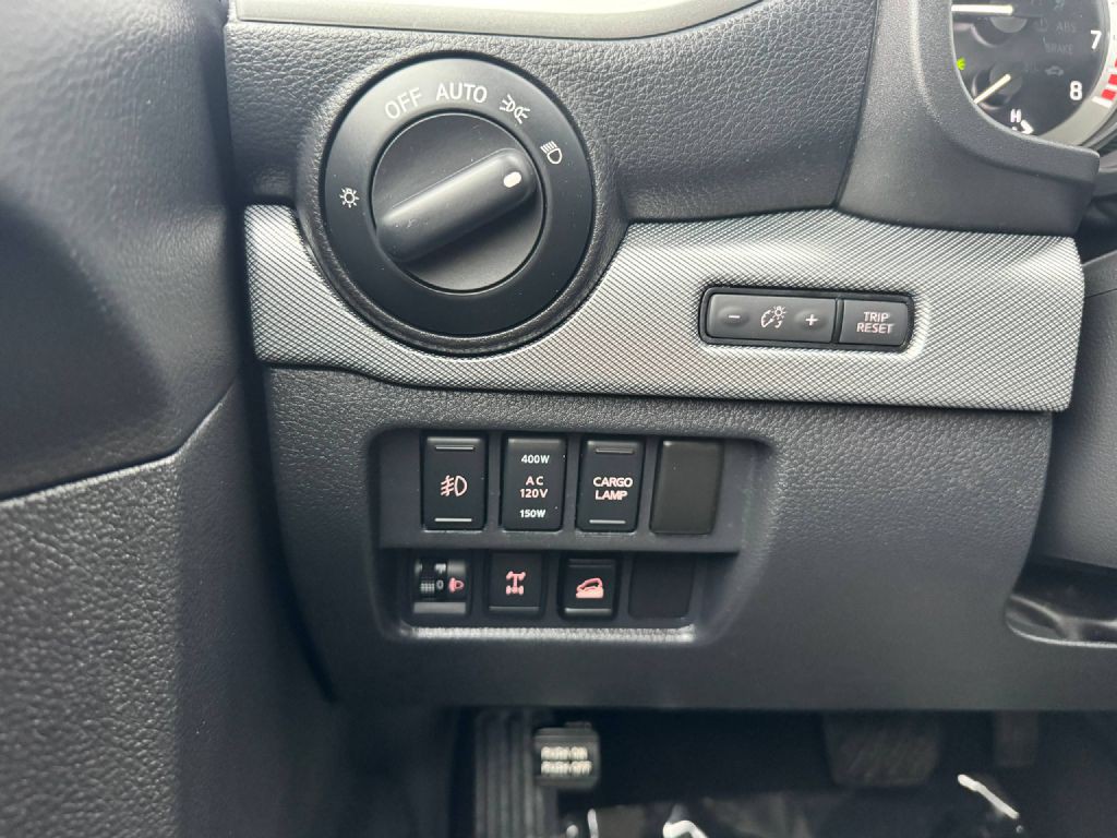 2018 Nissan Titan Image 29