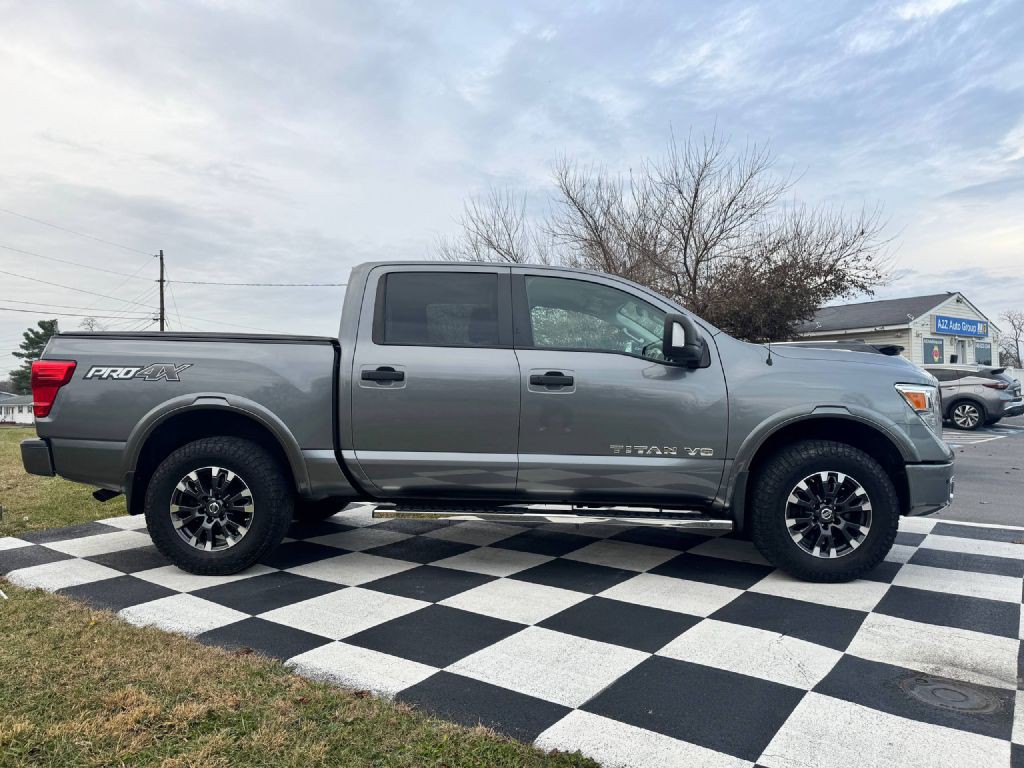 2018 Nissan Titan Image 32