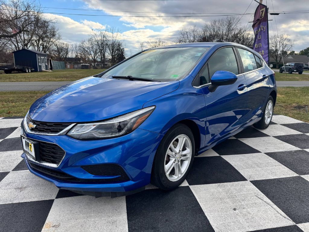2018 Chevrolet Cruze Image 2