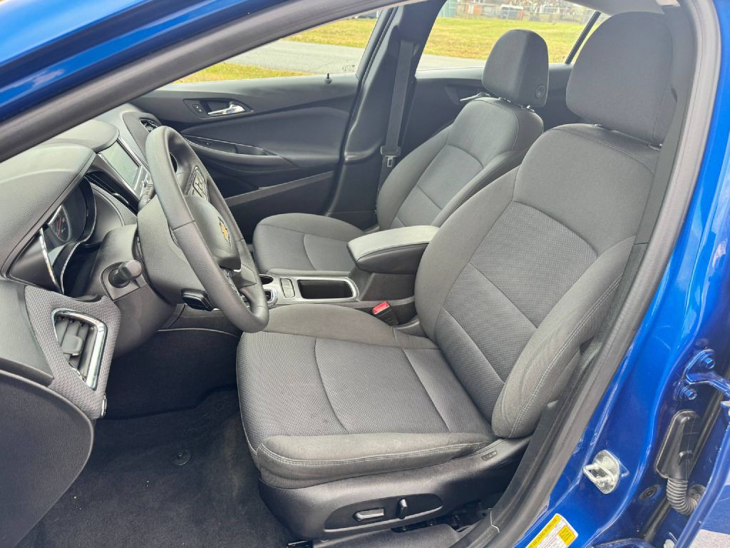 2018 Chevrolet Cruze Image 10