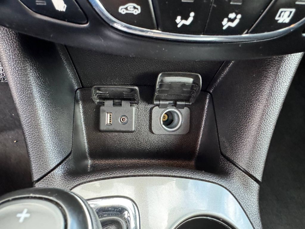 2018 Chevrolet Cruze Image 17