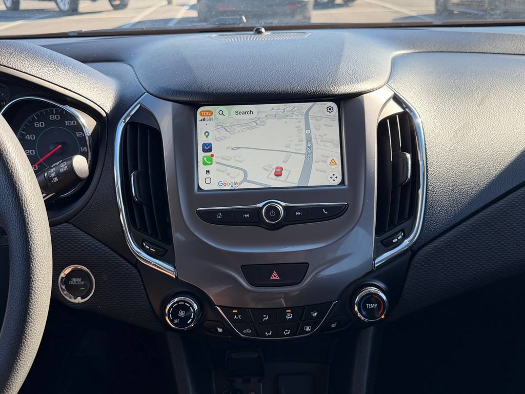 2018 Chevrolet Cruze Image 17