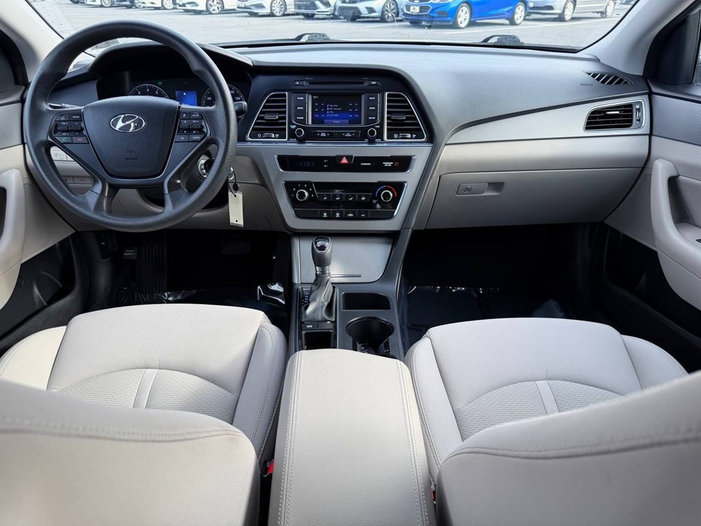 2015 Hyundai Sonata Image 17
