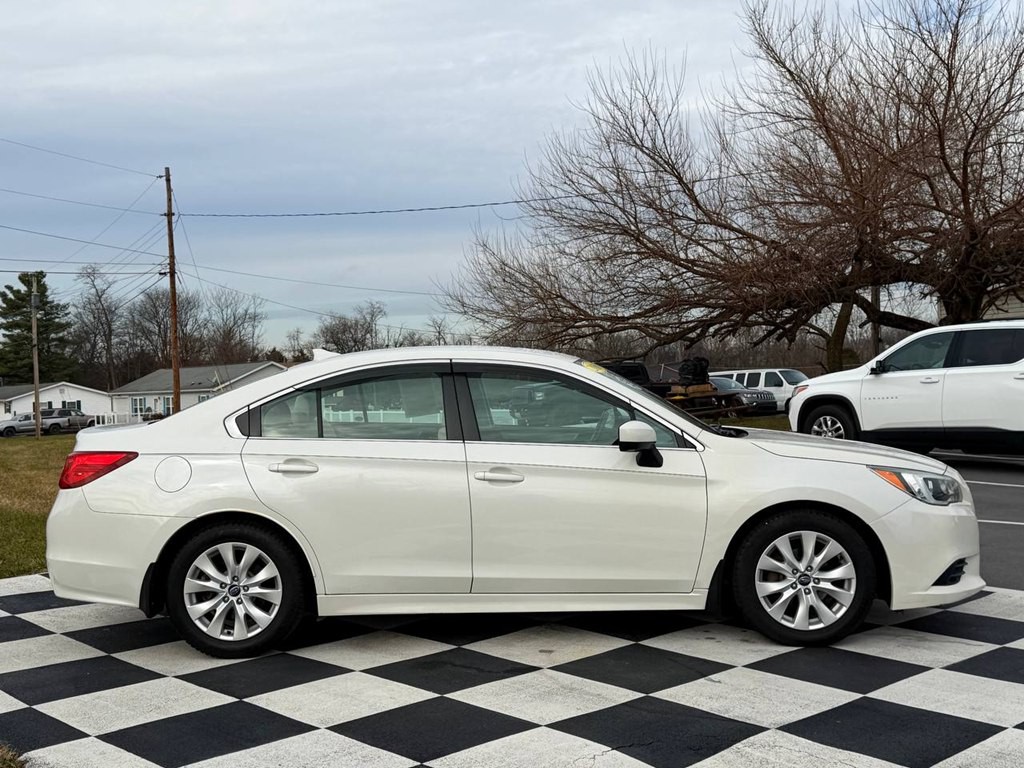 2016 Subaru Legacy Image 8