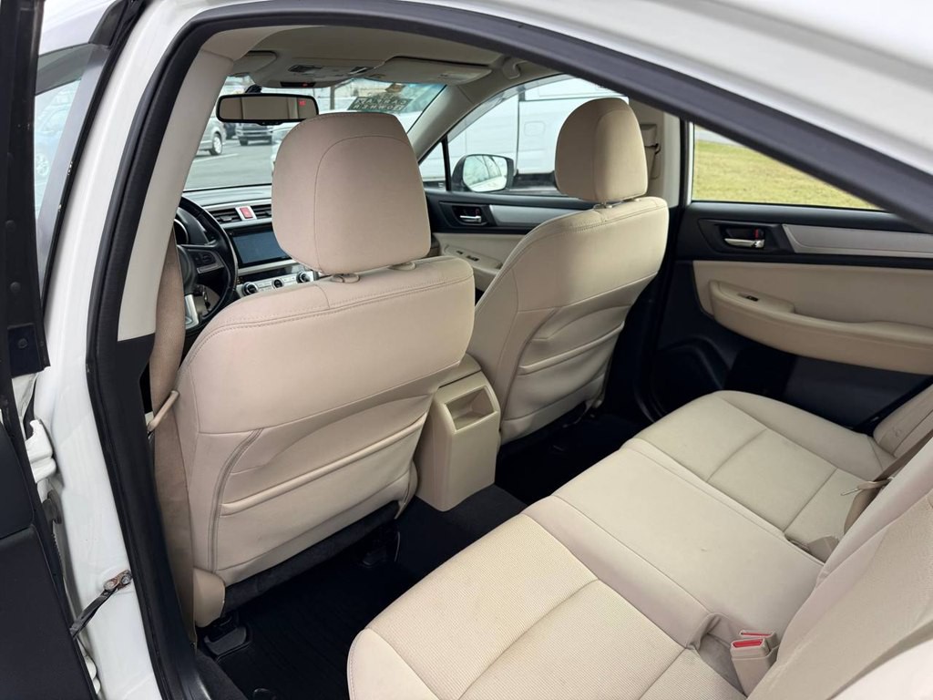 2016 Subaru Legacy Image 33