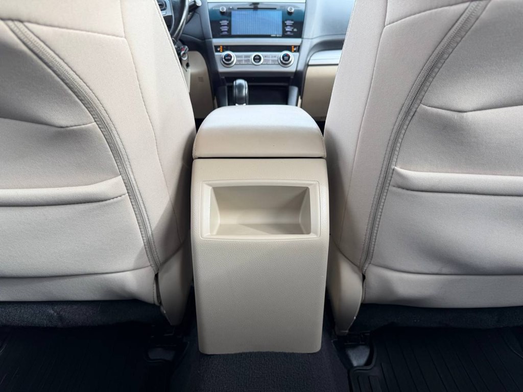 2016 Subaru Legacy Image 34