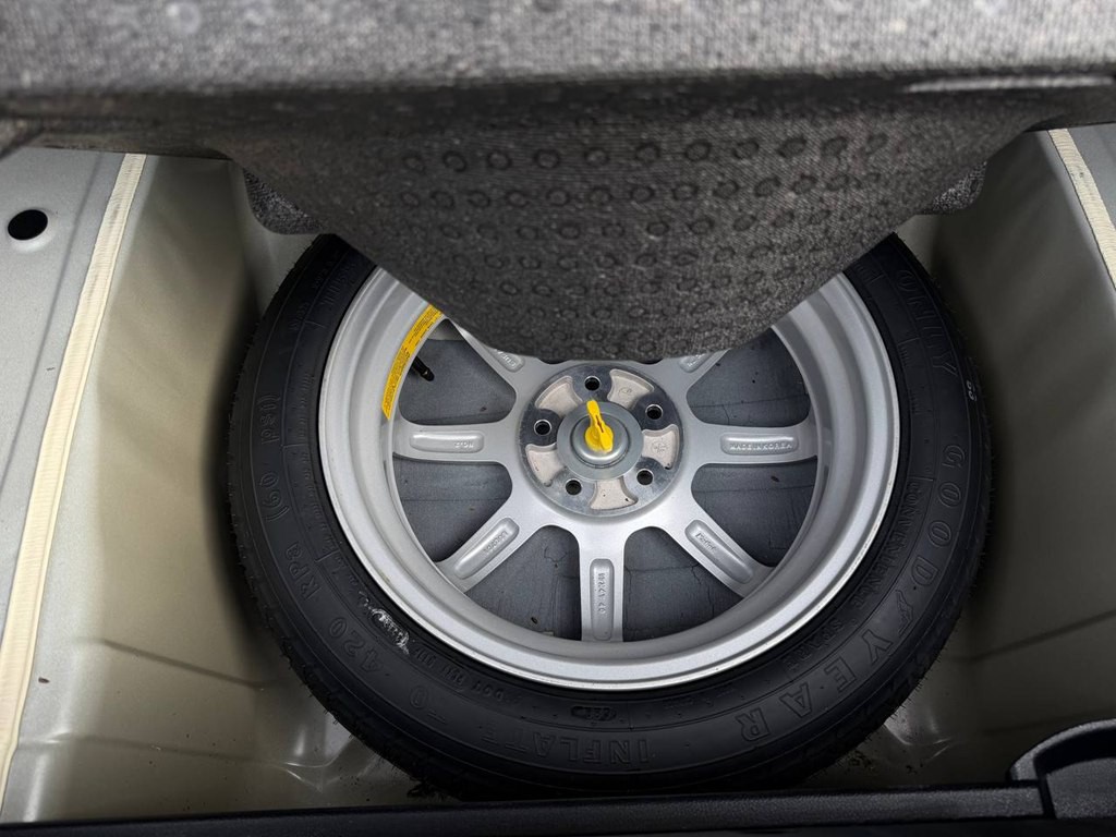 2016 Subaru Legacy Image 36