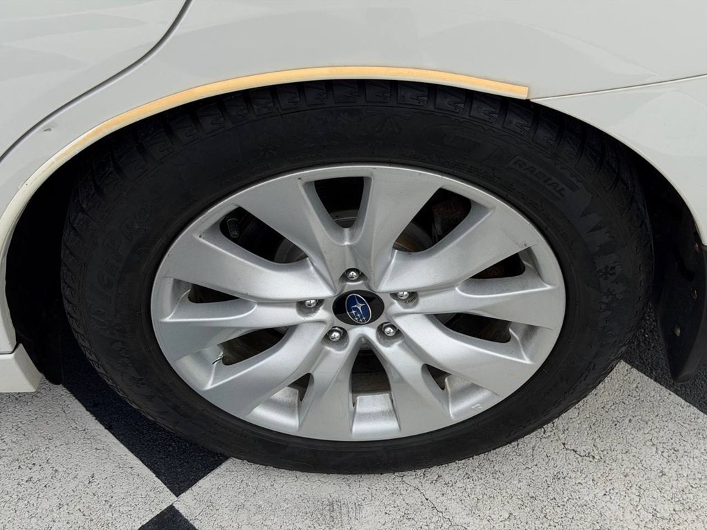 2016 Subaru Legacy Image 42