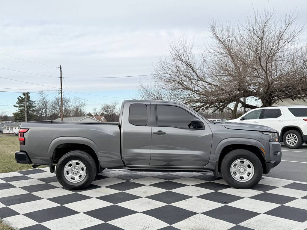 2022 Nissan Frontier Image 8