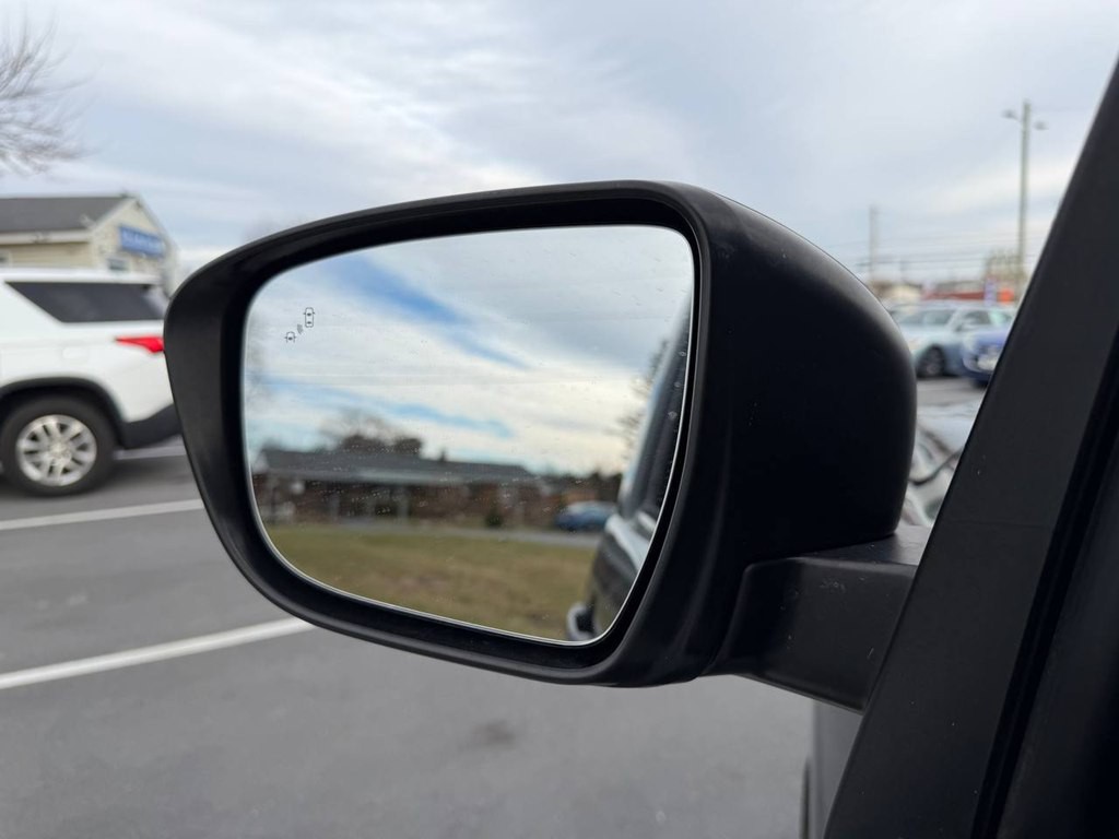 2022 Nissan Frontier Image 11