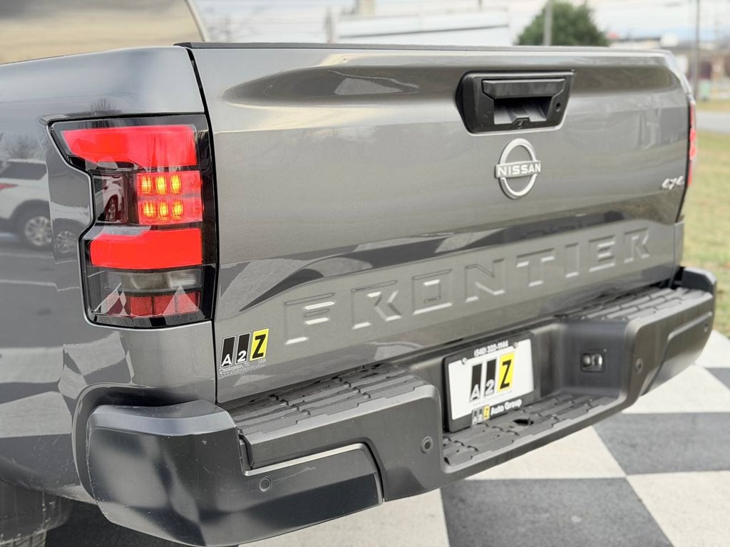 2022 Nissan Frontier Image 12