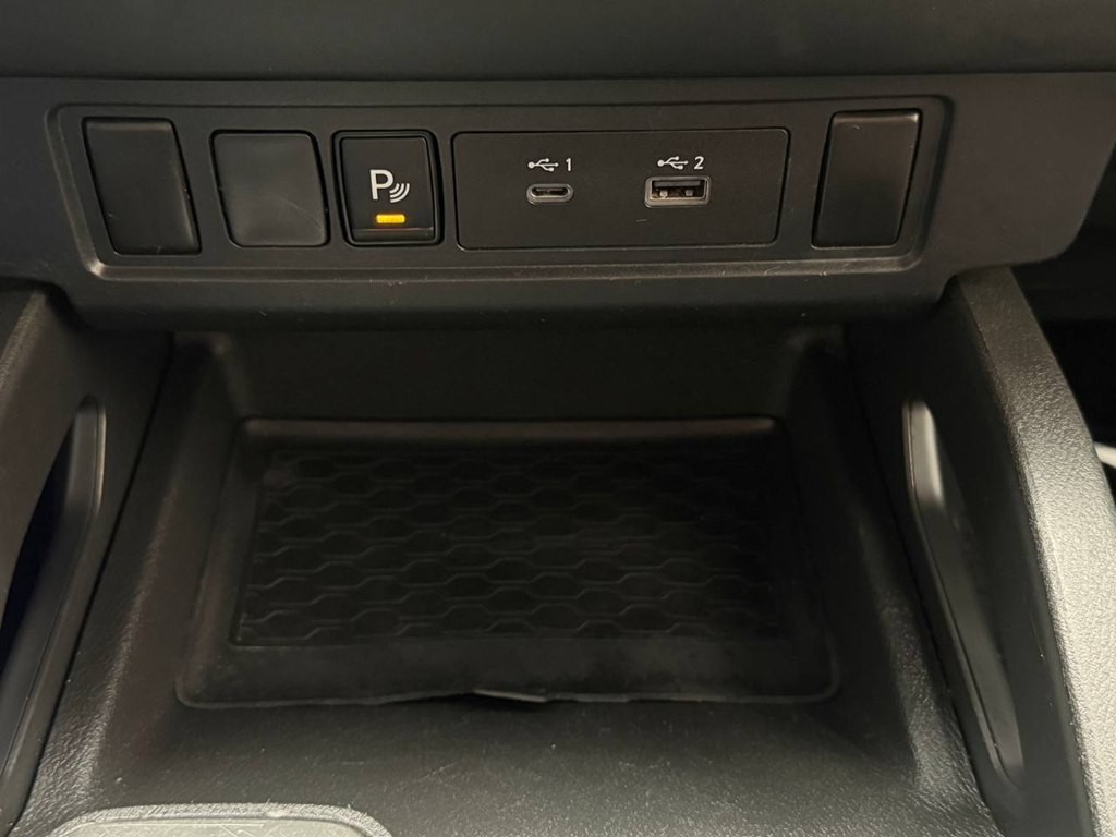 2022 Nissan Frontier Image 25