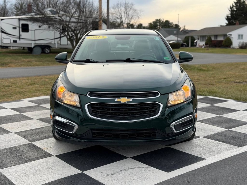2015 Chevrolet Cruze Image 3