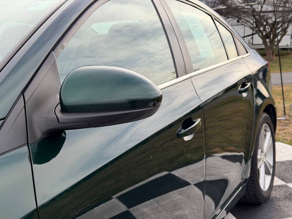 2015 Chevrolet Cruze Image 12