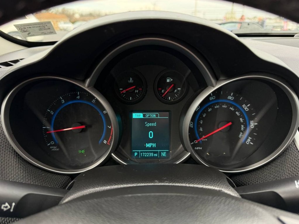 2015 Chevrolet Cruze Image 24