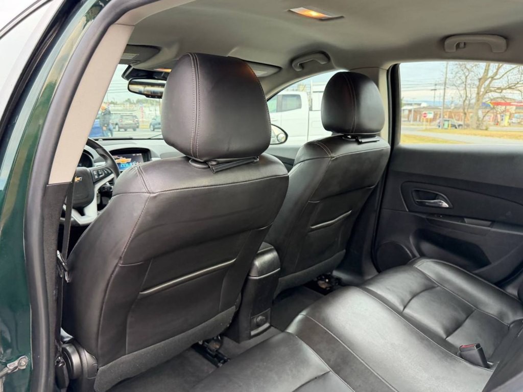 2015 Chevrolet Cruze Image 34