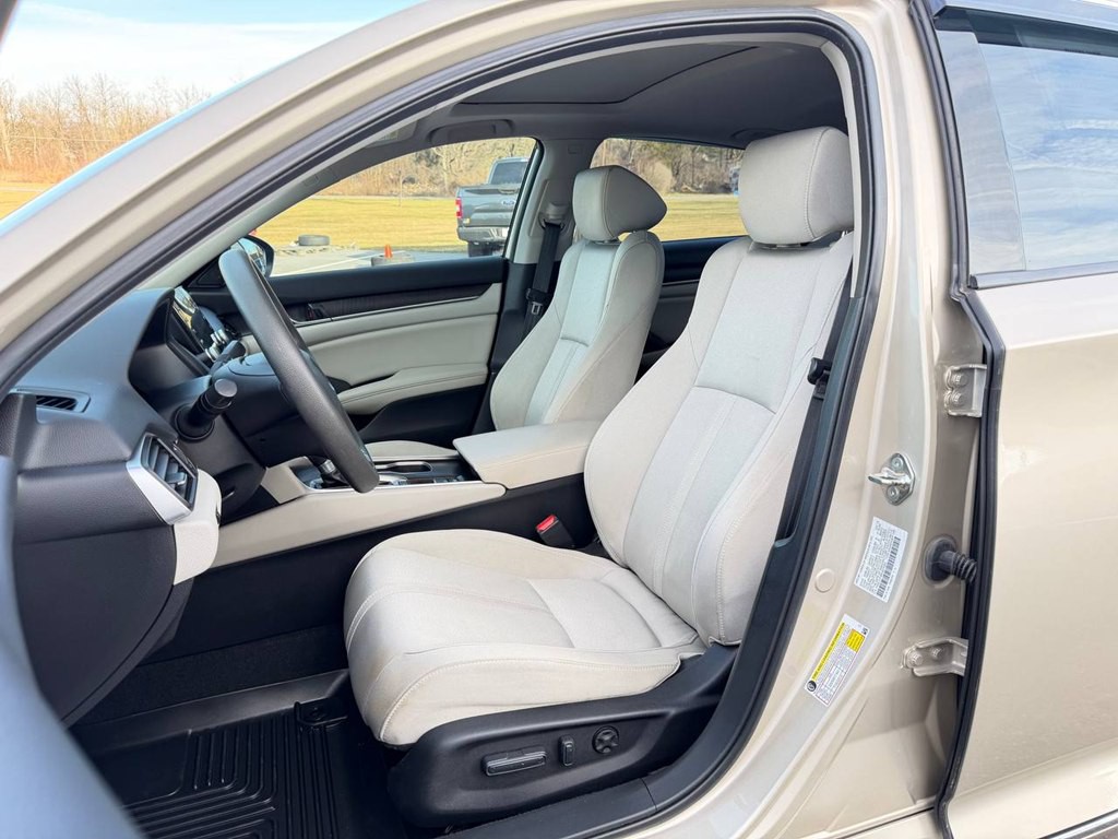 2019 Honda Accord Image 17