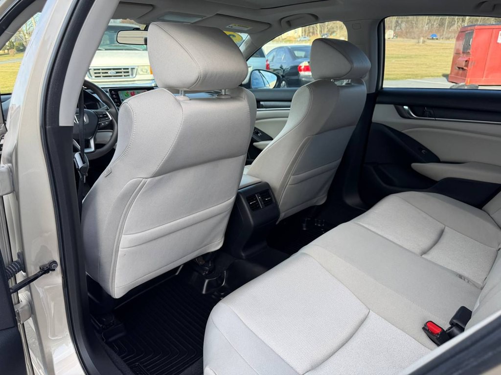 2019 Honda Accord Image 39