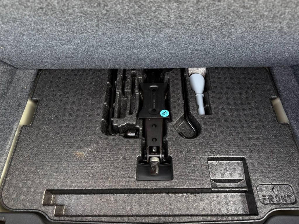 2019 Honda Accord Image 43