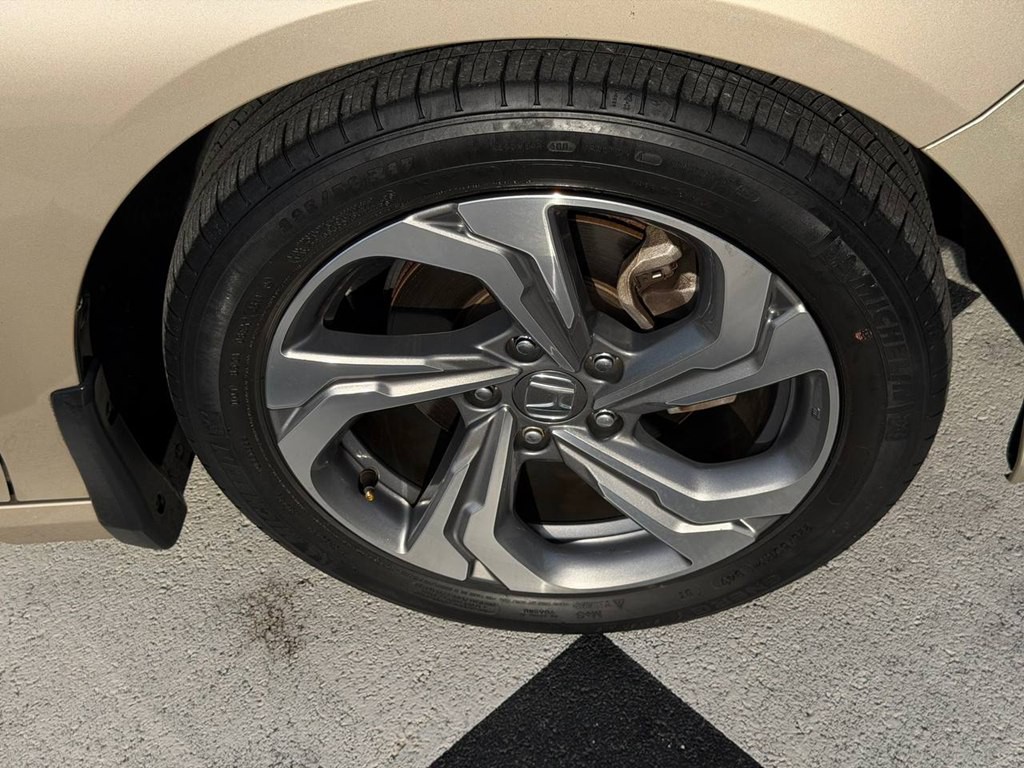 2019 Honda Accord Image 48