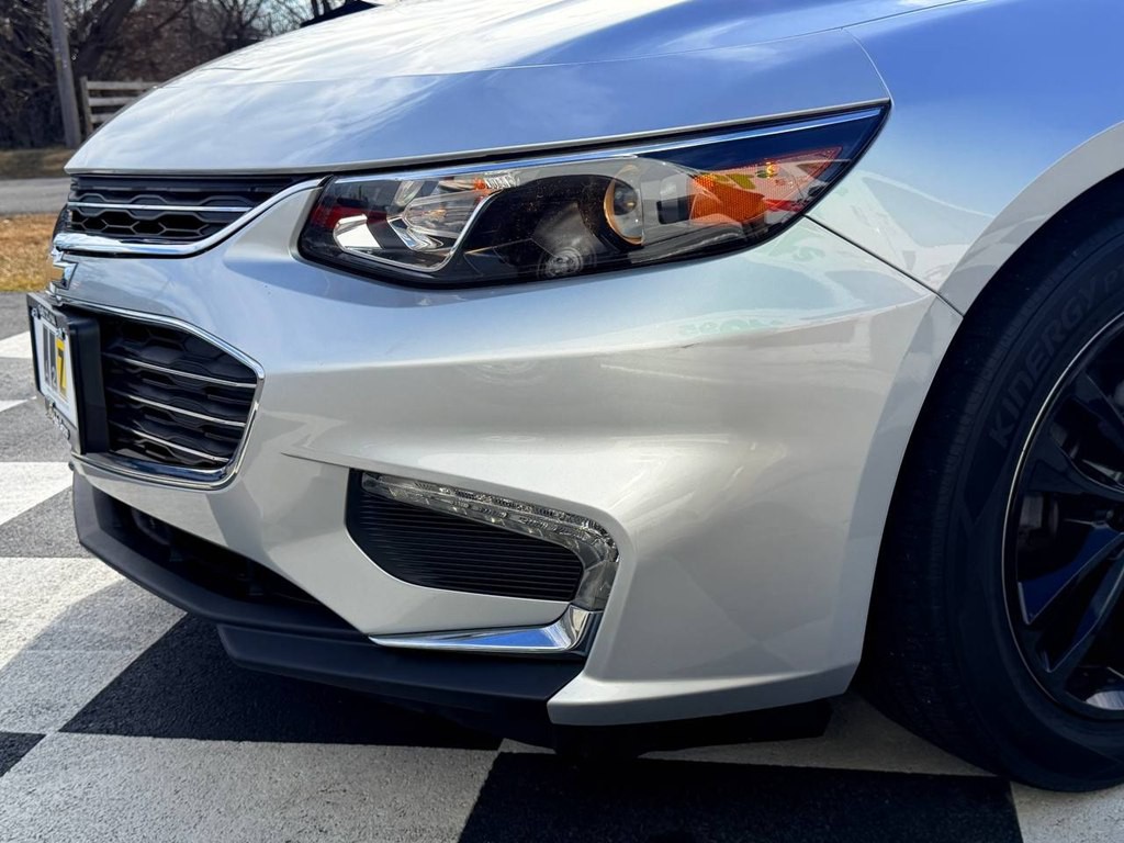 2018 Chevrolet Malibu Image 10